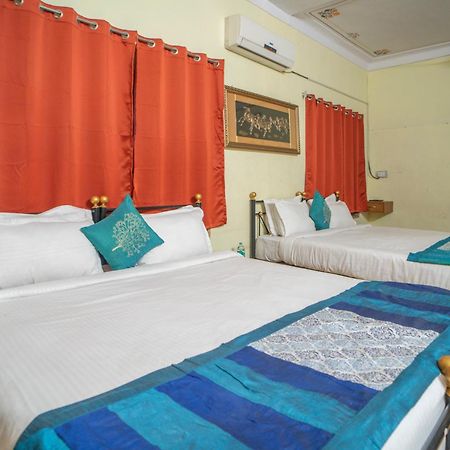 Hotel Ambavgarh Palace Удайпур Екстериор снимка